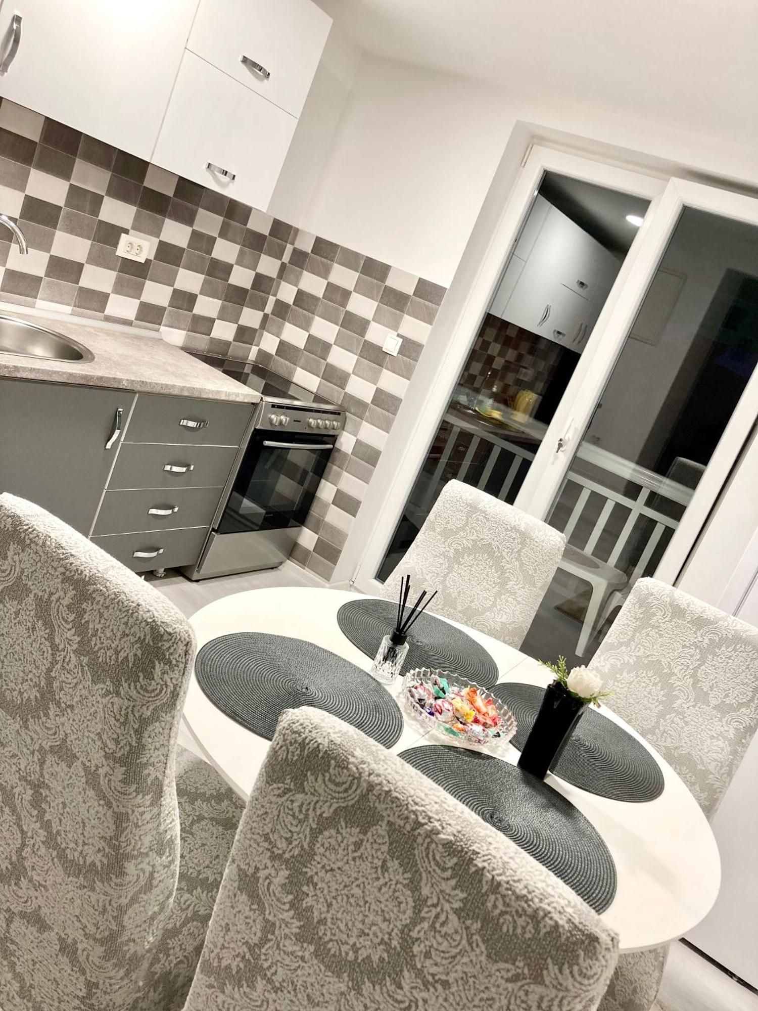 Aine Apartman - Old Bridge Мостар Екстер'єр фото